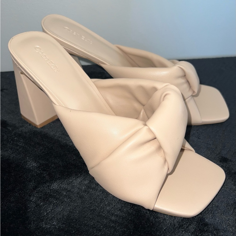 Women’s open toe puff nude sandals 12